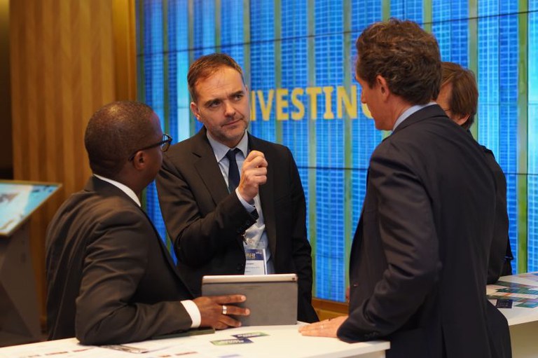 AU-EU BF - Photo 4.jpg